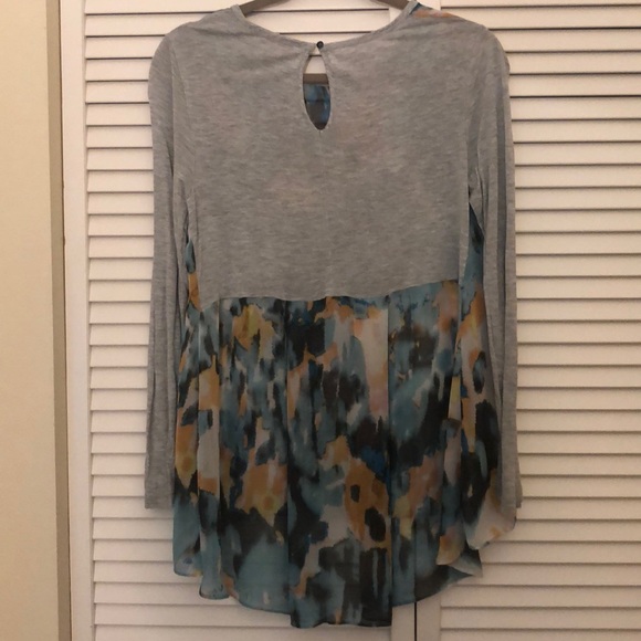 Cute top - Picture 4 of 4